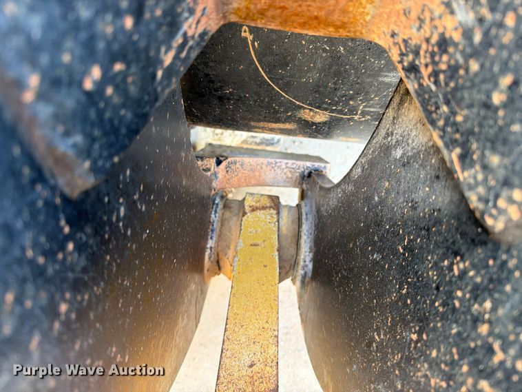 image for item DV8663 2015 Caterpillar 966M wheel loader