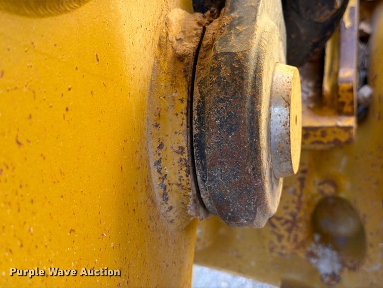 image for item DV8663 2015 Caterpillar 966M wheel loader