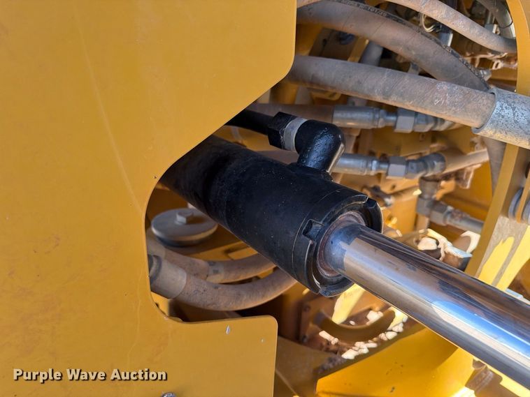 image for item DV8663 2015 Caterpillar 966M wheel loader