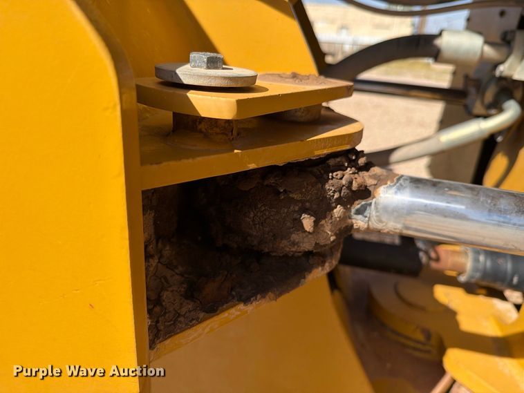 image for item DV8663 2015 Caterpillar 966M wheel loader