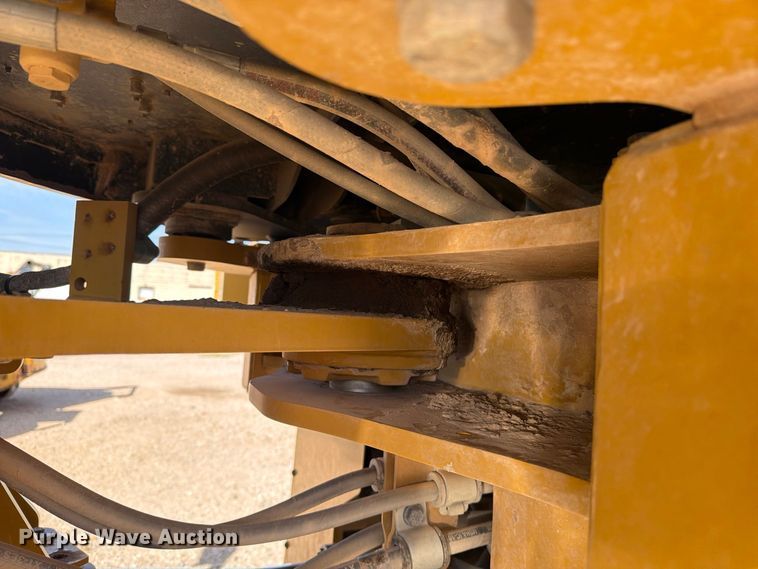 image for item DV8663 2015 Caterpillar 966M wheel loader