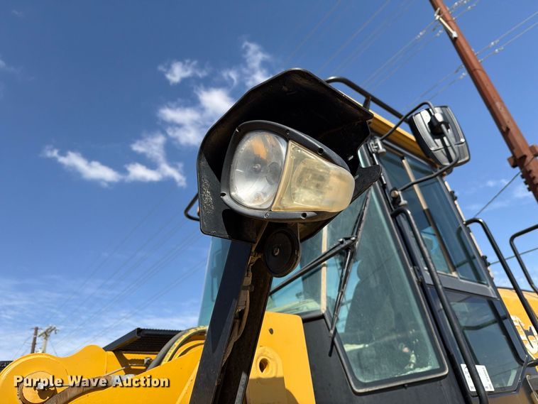 image for item DV8663 2015 Caterpillar 966M wheel loader