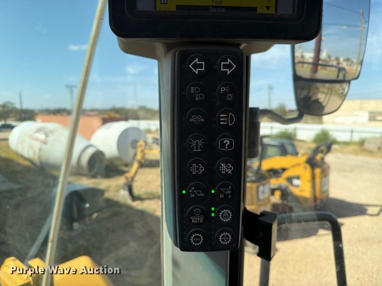 image for item DV8663 2015 Caterpillar 966M wheel loader