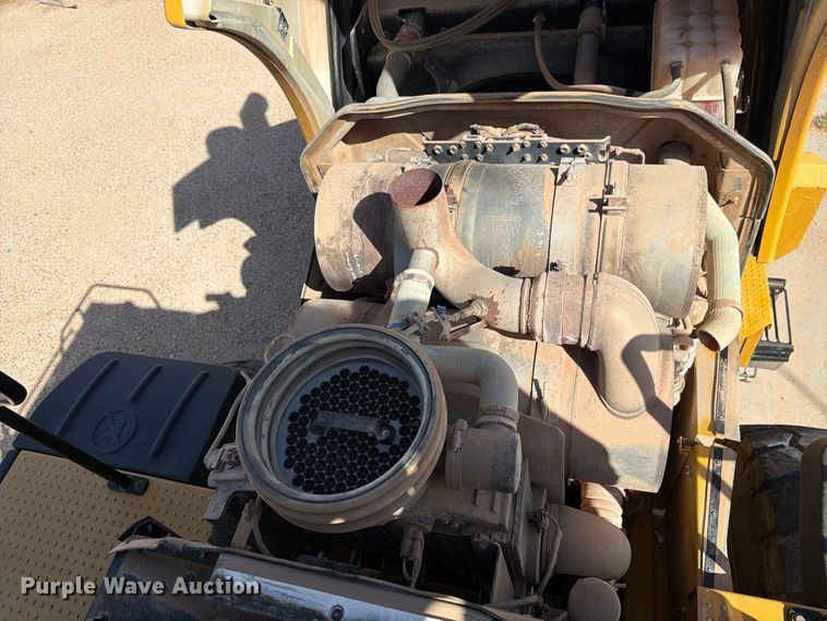 image for item DV8663 2015 Caterpillar 966M wheel loader