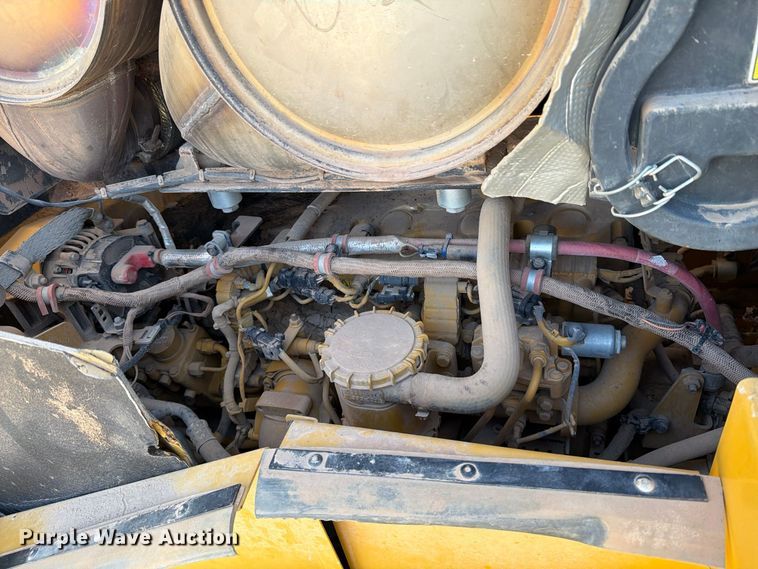 image for item DV8663 2015 Caterpillar 966M wheel loader