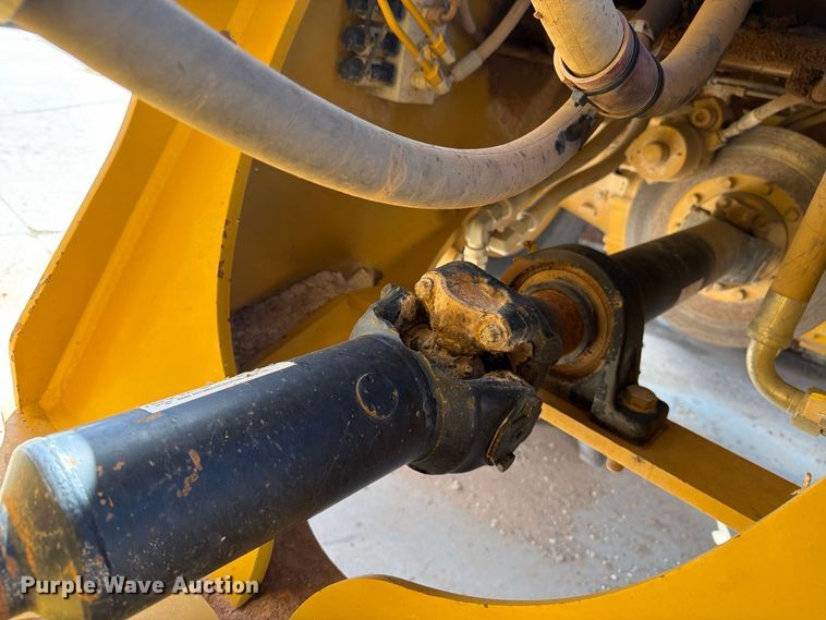 image for item DV8663 2015 Caterpillar 966M wheel loader