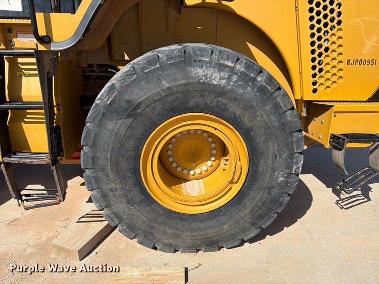 image for item DV8663 2015 Caterpillar 966M wheel loader