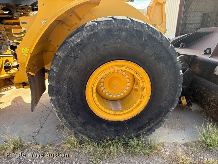 image for item DV8663 2015 Caterpillar 966M wheel loader