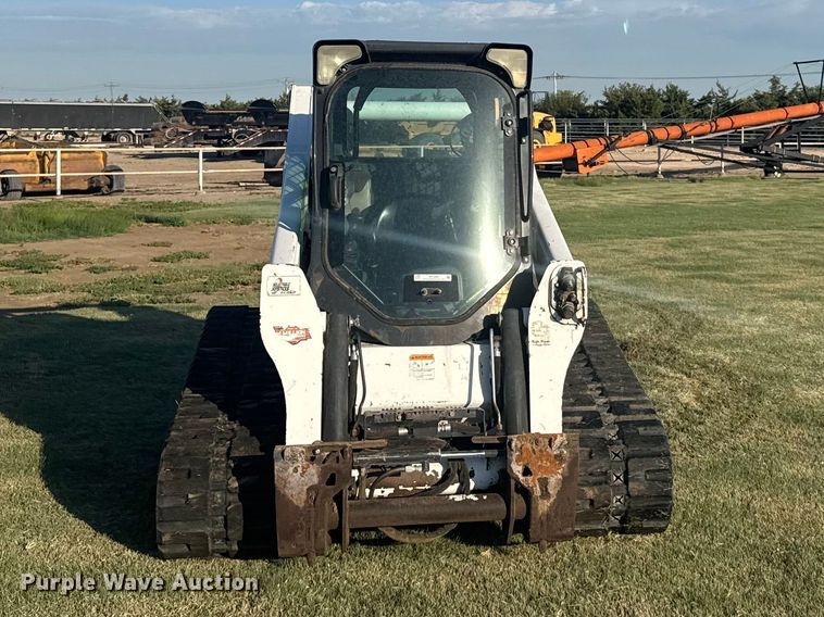 image for item DY3264 2016 Bobcat T740 tracked skid steer loader