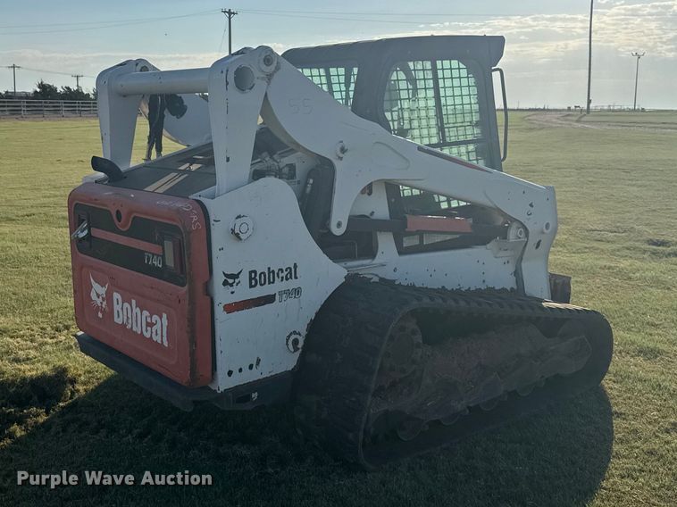 image for item DY3264 2016 Bobcat T740 tracked skid steer loader