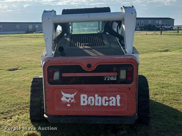 image for item DY3264 2016 Bobcat T740 tracked skid steer loader
