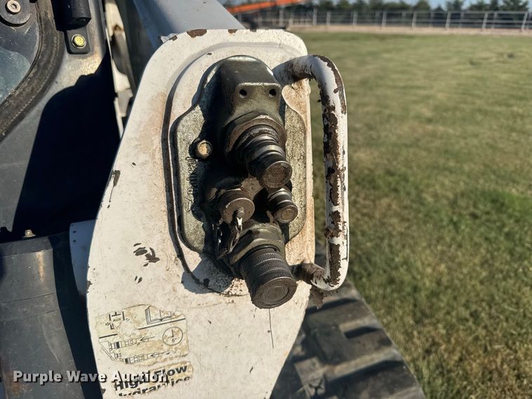 image for item DY3264 2016 Bobcat T740 tracked skid steer loader
