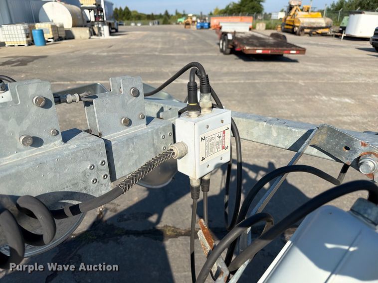 image for item DZ4689 2015 Terex RL4 light plant