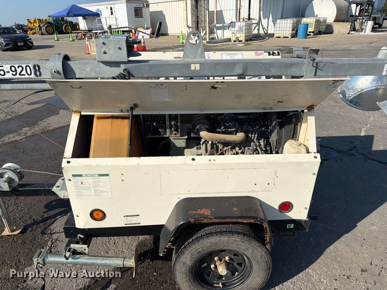 image for item DZ4689 2015 Terex RL4 light plant