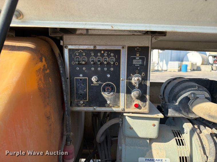 image for item DZ4689 2015 Terex RL4 light plant