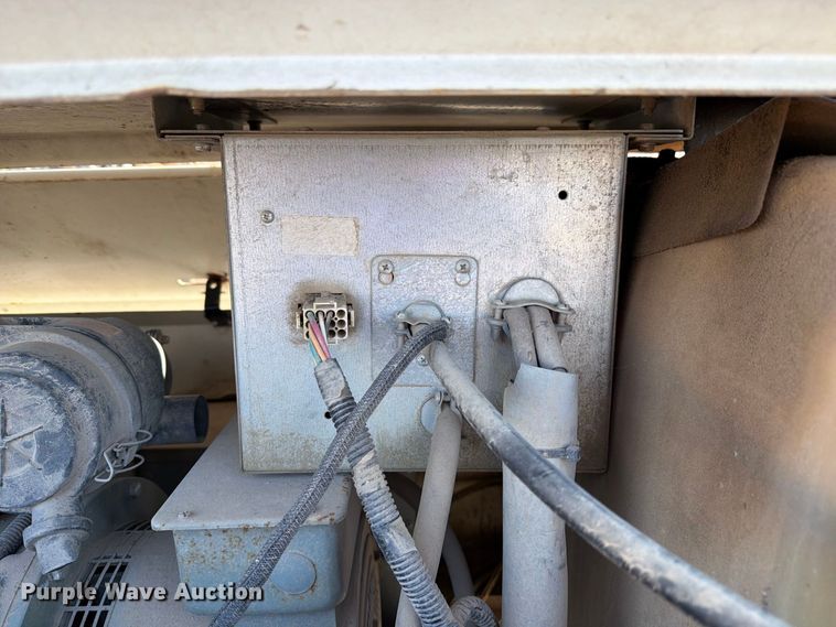 image for item DZ4689 2015 Terex RL4 light plant