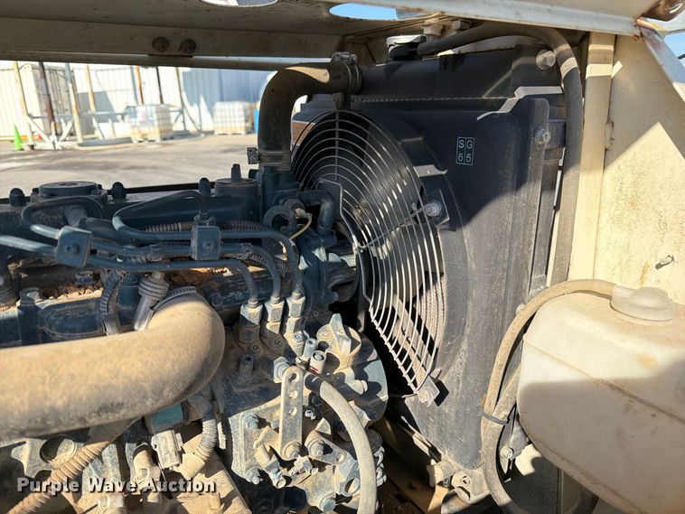 image for item DZ4689 2015 Terex RL4 light plant