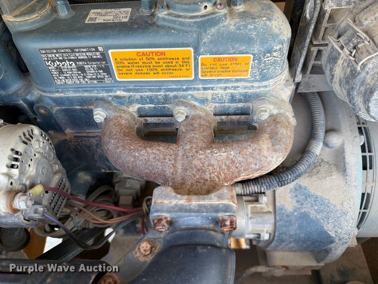 image for item DZ4689 2015 Terex RL4 light plant