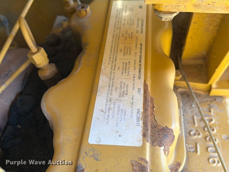 image for item DZ4696 2001 Caterpillar 143H motor grader
