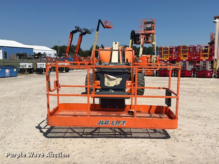 image for item DZ4700 2007 JLG 600S boom lift