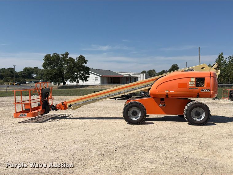 image for item DZ4700 2007 JLG 600S boom lift