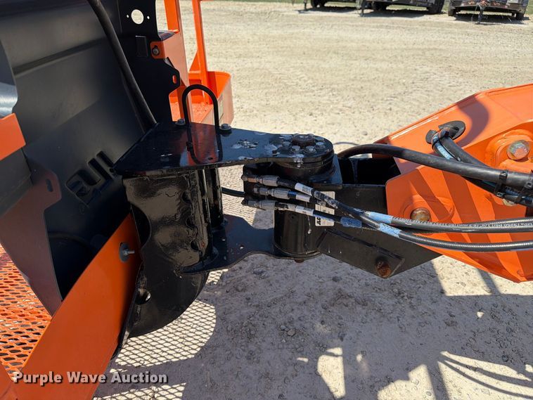 image for item DZ4700 2007 JLG 600S boom lift