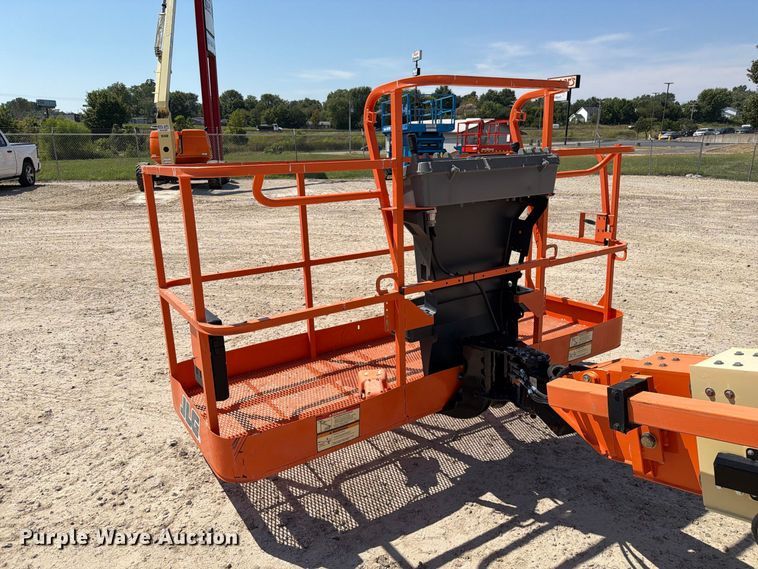 image for item DZ4700 2007 JLG 600S boom lift