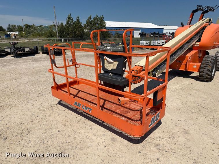 image for item DZ4700 2007 JLG 600S boom lift