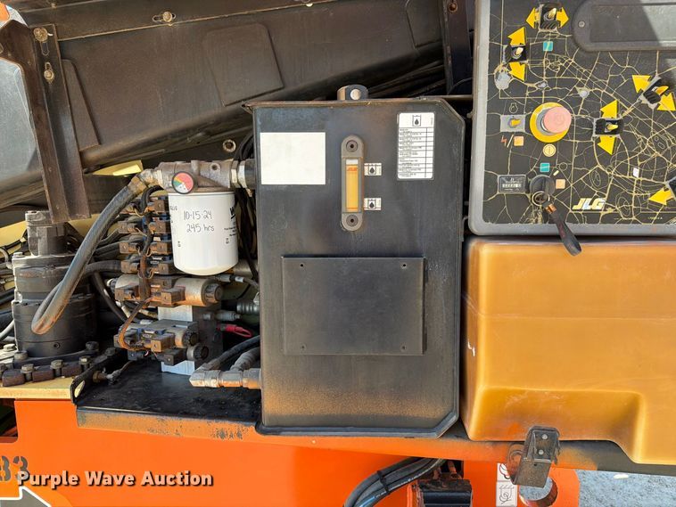 image for item DZ4700 2007 JLG 600S boom lift