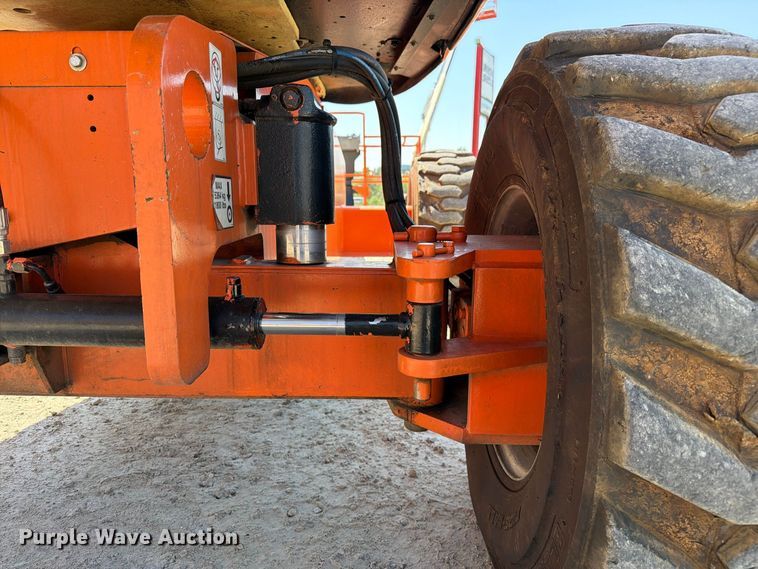 image for item DZ4700 2007 JLG 600S boom lift