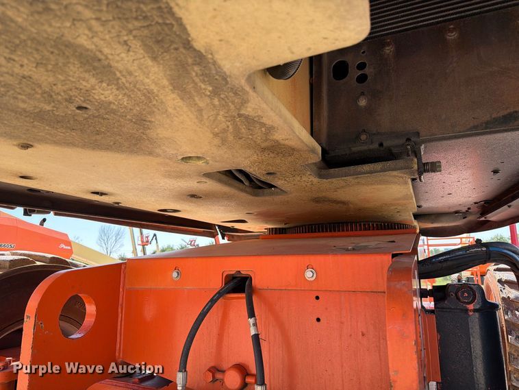 image for item DZ4700 2007 JLG 600S boom lift