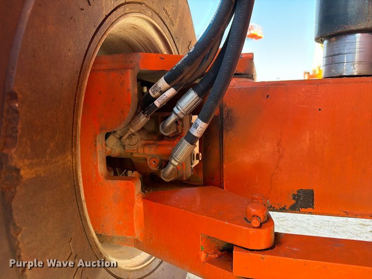 image for item DZ4700 2007 JLG 600S boom lift