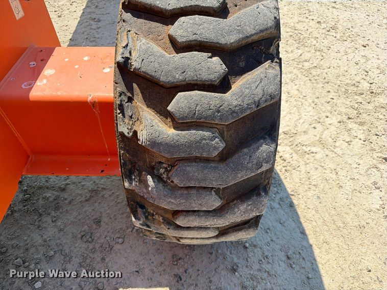 image for item DZ4700 2007 JLG 600S boom lift