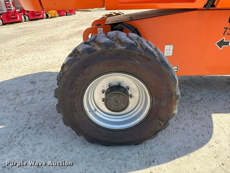 image for item DZ4700 2007 JLG 600S boom lift
