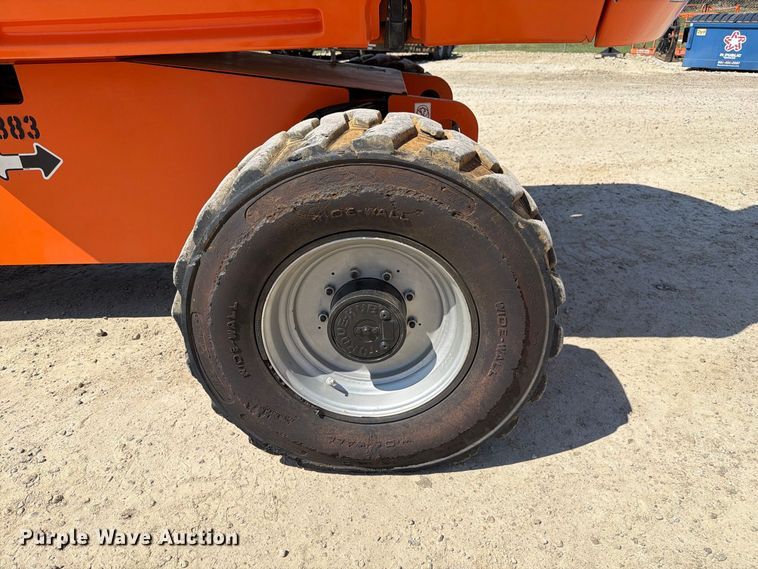 image for item DZ4700 2007 JLG 600S boom lift