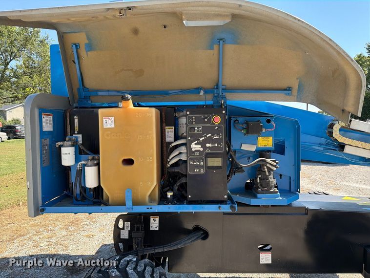 image for item DZ4701 2016 JLG S-45 boom lift
