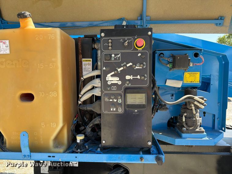 image for item DZ4701 2016 JLG S-45 boom lift