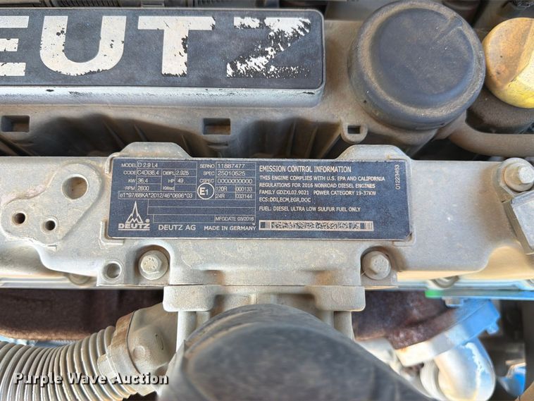 image for item DZ4701 2016 JLG S-45 boom lift
