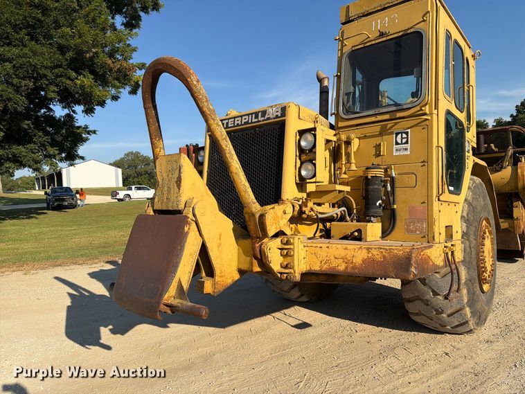 image for item DZ4702 1987 Caterpillar 627B conventional scraper 