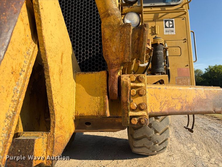 image for item DZ4702 1987 Caterpillar 627B conventional scraper 