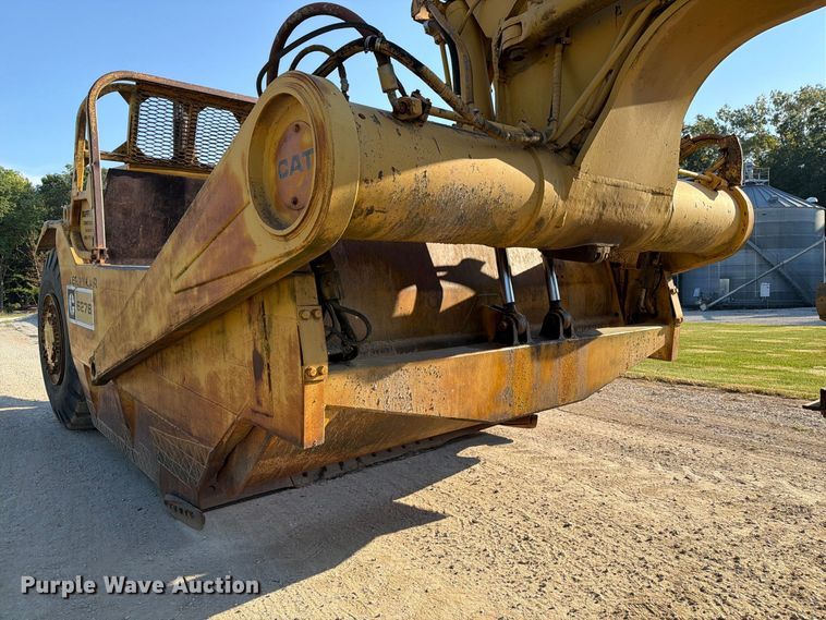 image for item DZ4702 1987 Caterpillar 627B conventional scraper 