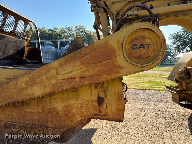 image for item DZ4702 1987 Caterpillar 627B conventional scraper 