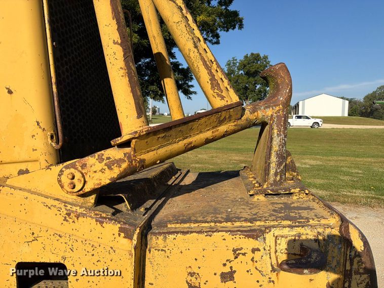 image for item DZ4702 1987 Caterpillar 627B conventional scraper 