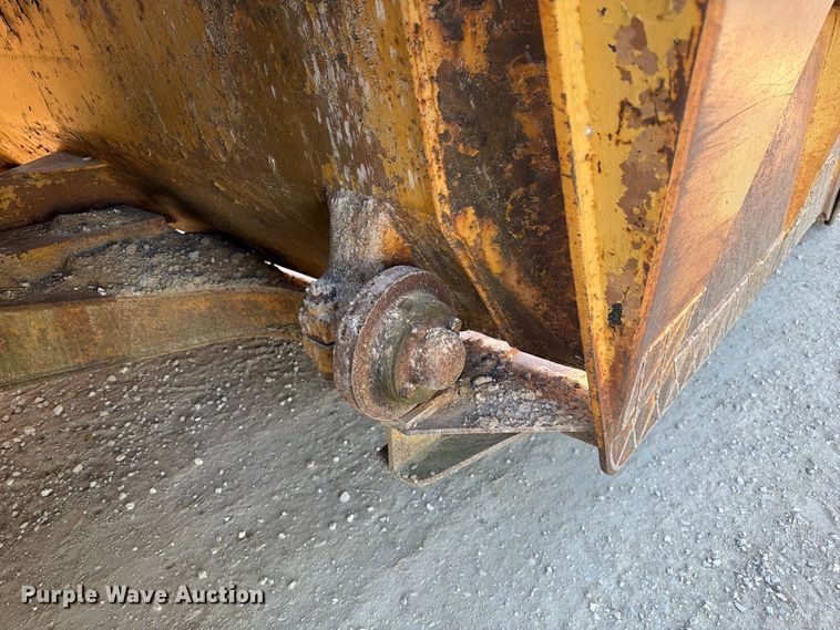 image for item DZ4702 1987 Caterpillar 627B conventional scraper 
