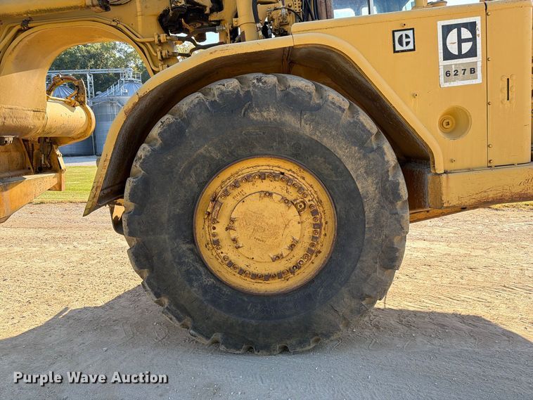 image for item DZ4702 1987 Caterpillar 627B conventional scraper 