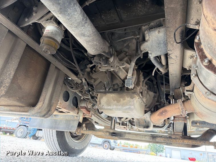 image for item DZ4713 2013 Hino 268 bucket truck