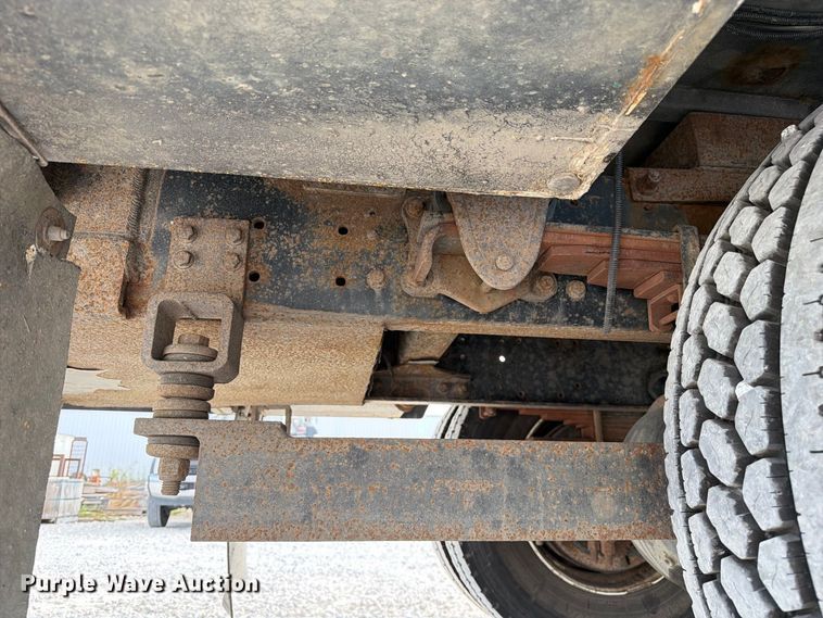 image for item DZ4713 2013 Hino 268 bucket truck
