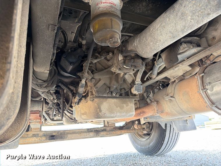 image for item DZ4713 2013 Hino 268 bucket truck