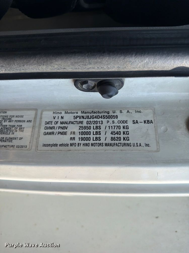 image for item DZ4713 2013 Hino 268 bucket truck