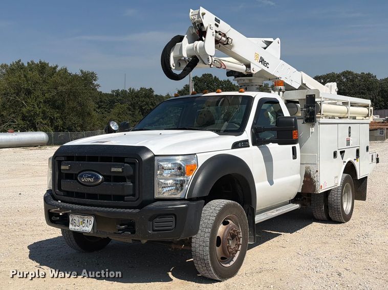 image for item DZ4754 2015 Ford F550 Super Duty XL bucket truck